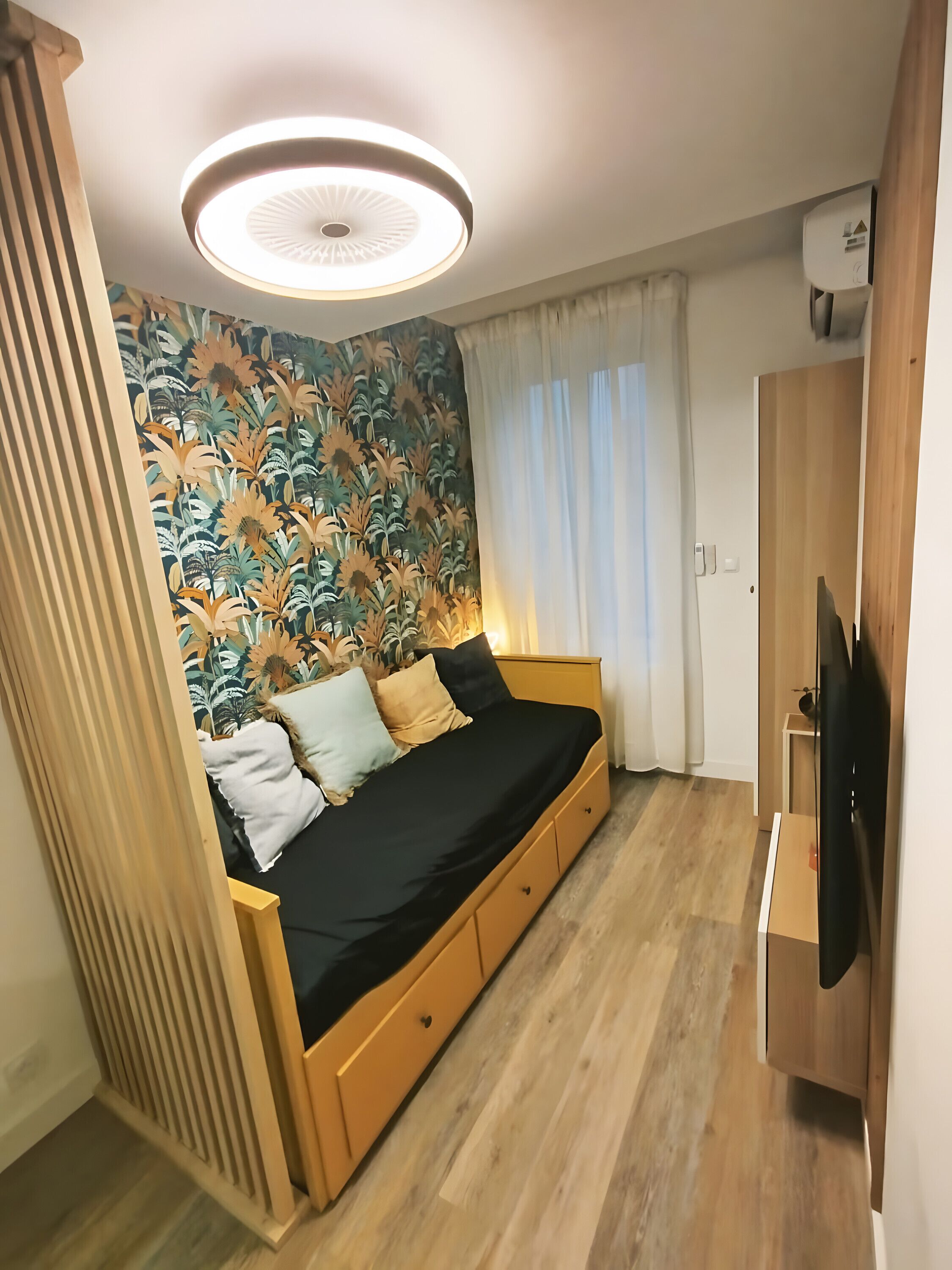 Bügeleisen/Bügelbrett, WLAN, Bettwäsche