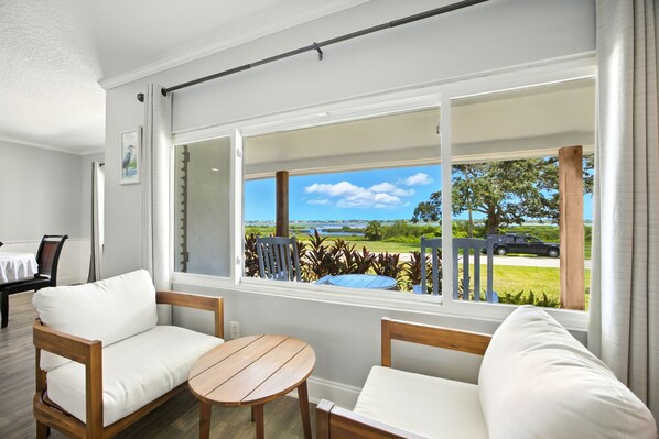 獨棟房屋, 多張床, 庭院, 河景 (The Heron House) | 起居區