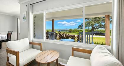 The Heron House Home for 6