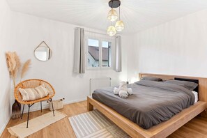 Desk, iron/ironing board, free WiFi, bed sheets