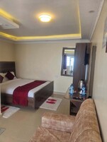 华丽双人房 | 特色装修、特色家居、免费 WiFi、床单