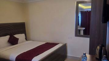 Decoración personalizada, muebles diferentes y wifi gratis