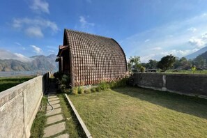 Interior - Volcano Cabins (Bali)