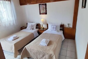 Cribs/infant beds - Theofania's Marble House Meteora (Kastraki)