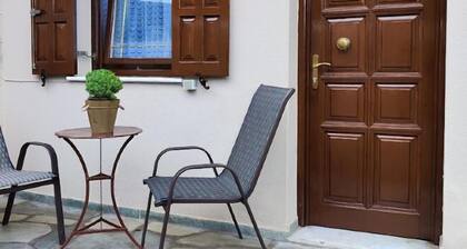 Theofania's Marble House Meteora