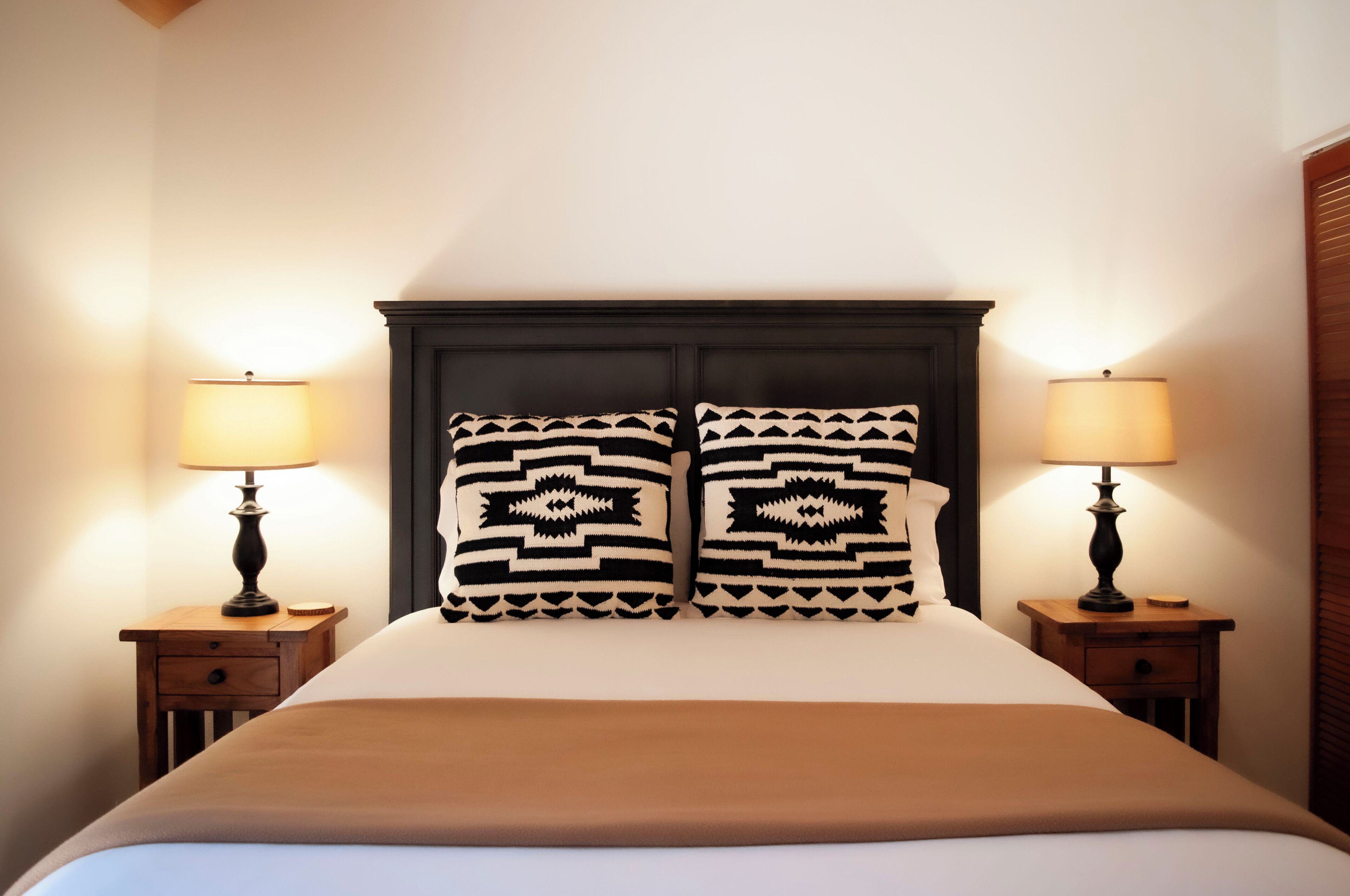 3 slaapkamers, een strijkplank/strijkijzer, wifi, beddengoed