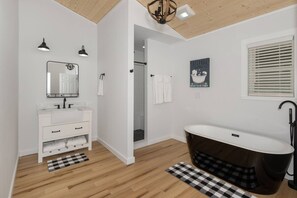 House, Smoking | 4 bedrooms - New Cabin 5 Minutes to Boone Long Range Views (Boone)