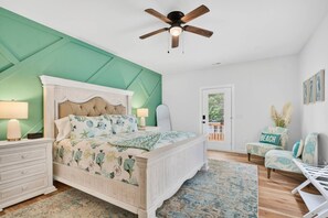 4 bedrooms - New Listing Luxury House 5 Min Walk to Beach (Oak Island)