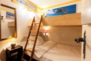 Condo dành cho gia đình, ban công, quang cảnh núi | Truy cập Internet không dây miễn phí 