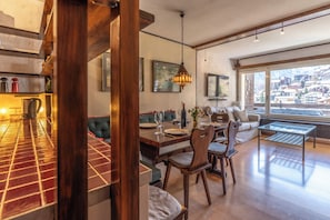 Appart'hôtel Familial, balcon, vue montagne | Coin séjour