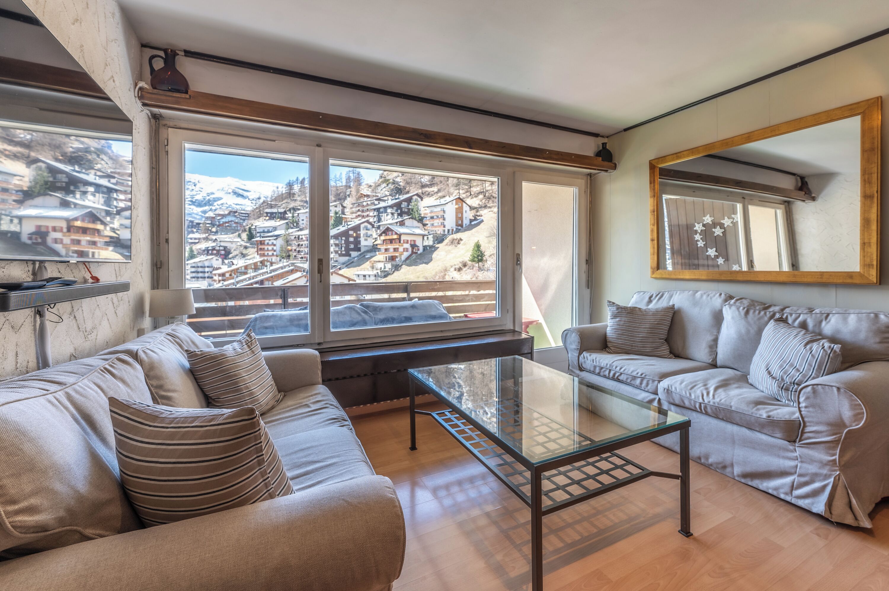 Appart'hôtel Familial, balcon, vue montagne | Coin séjour