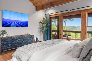 4 habitaciones, tabla de planchar con plancha, wifi y ropa de cama 