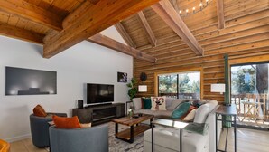 Unclassified image, 2 of 21, button - Podium House 2 Mammoth Lakes w/ Views - 5 Stars! (Mammoth Lakes)