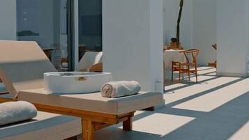 Vila superluxo, sacada, vista para o jardim | Terraço/pátio