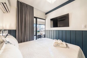 Strykejern/-brett, internettilgang og sengetøy