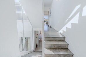 Unclassified image, 2 of 55, button