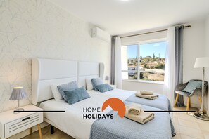 3 室のベッドルーム、デスク、アイロン / アイロン台、WiFi (無料)