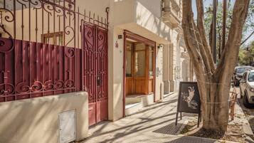 Fachada de la propiedad