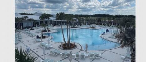 Piscina a l'aire lliure
