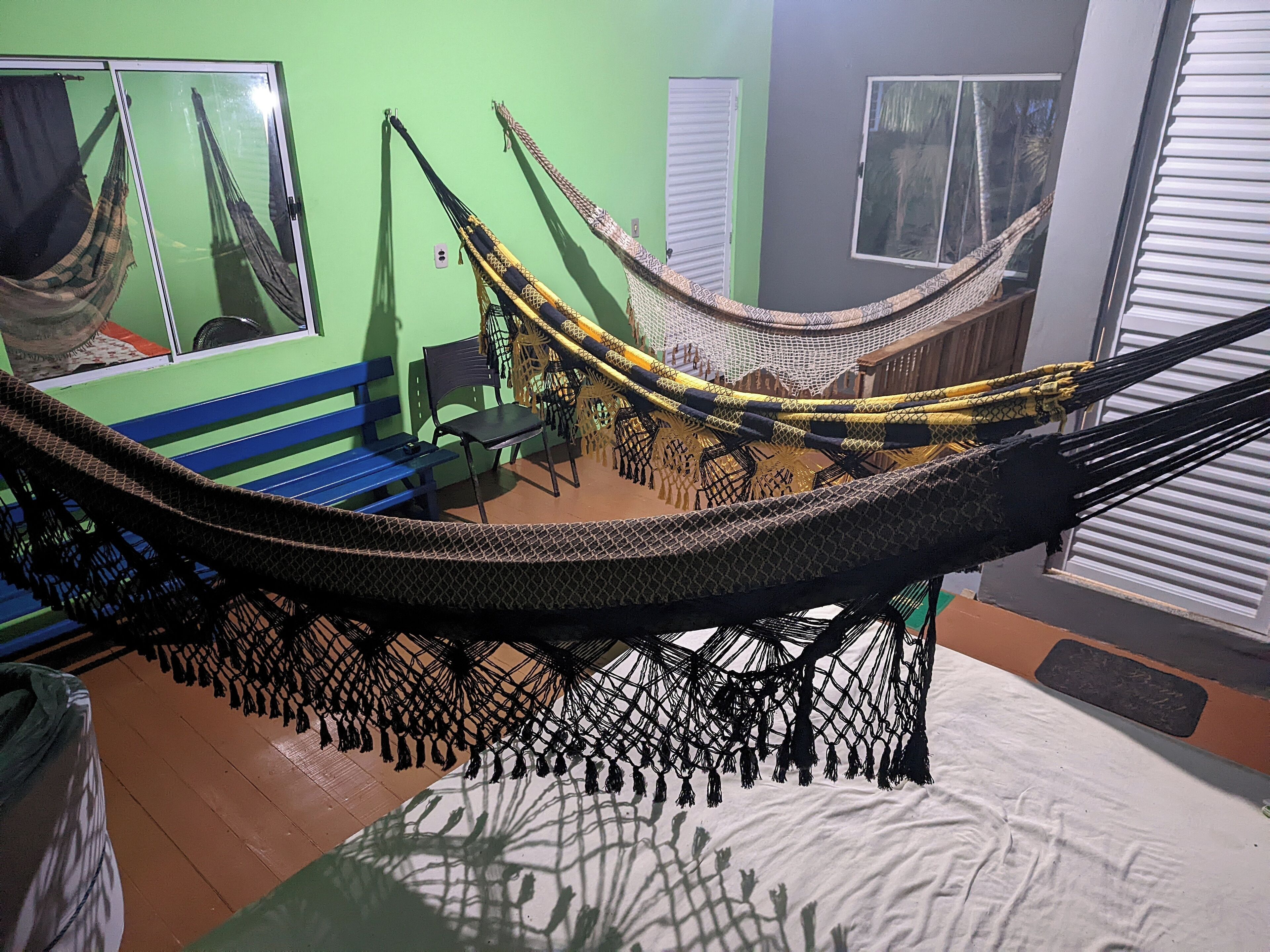 2 habitaciones, wifi gratis y ropa de cama 