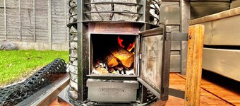 Countryside Retreat - Indoor Pool, Sauna, Hot Tub - Ideal for long Stays