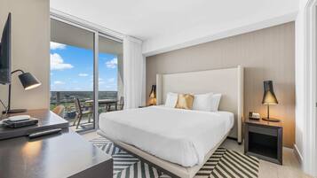 1 bedroom, desk, iron/ironing board, WiFi