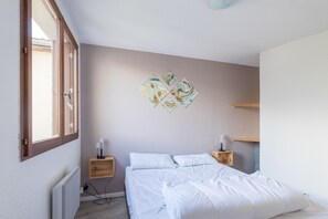 2 bedrooms