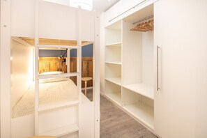 1 bedroom, iron/ironing board, bed sheets