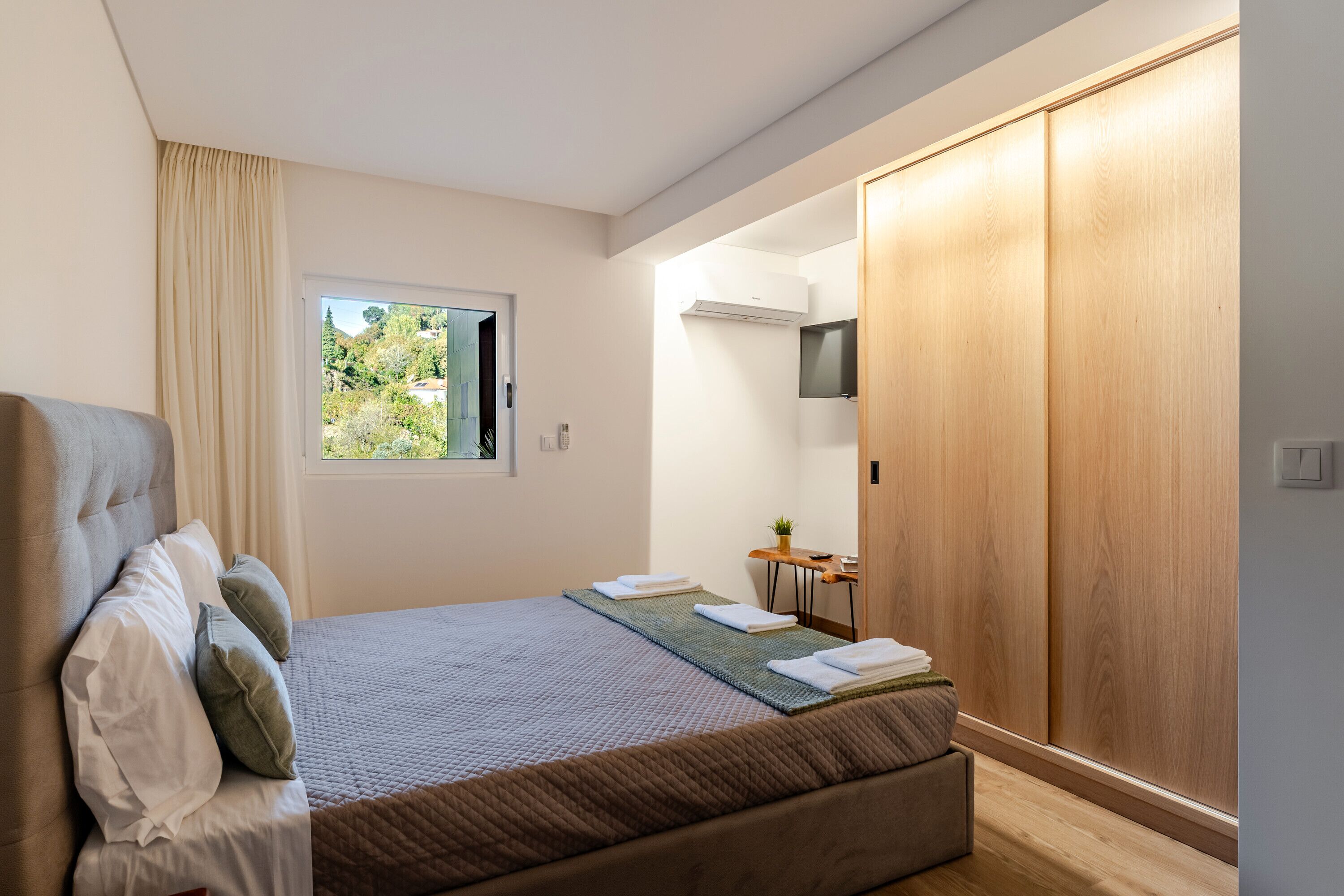 1 室のベッドルーム、アイロン / アイロン台、WiFi、ベッドシーツ