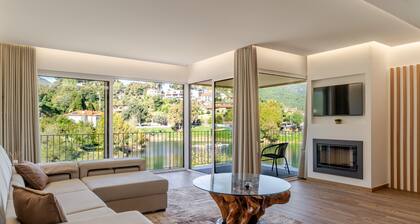 Ferienhaus 'Serração T2' mit Seeblick, WLAN und Klimaanlage