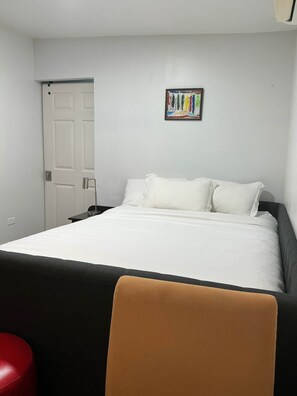 WiFi - Pool Deck Studio Suite | Modern Stay in Belmopan (Belmopan)