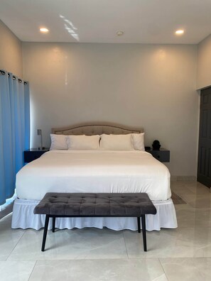 2 bedrooms, in-room safe, iron/ironing board, WiFi - Plush Skyview Penthouse (Belmopan)