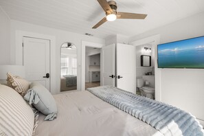 3 bedrooms, WiFi, bed sheets, wheelchair access