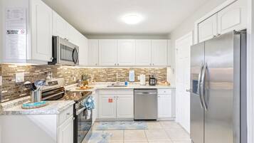 Villa (2 Bedrooms) | Interior