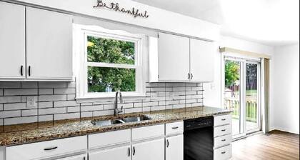 3bedroom 2bath house 45 minutes to DC, near Quantico, Fredericksburg Stafford VA