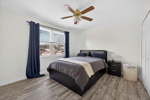 Unclassified image, 2 of 36, button