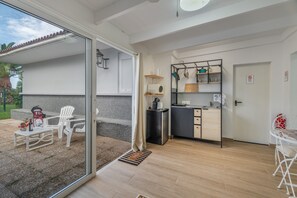 Interior - Holiday Apartment 'Casita El Peñoncito' with Views of Teide, Private Terrace and Wi-Fi (Tacoronte)