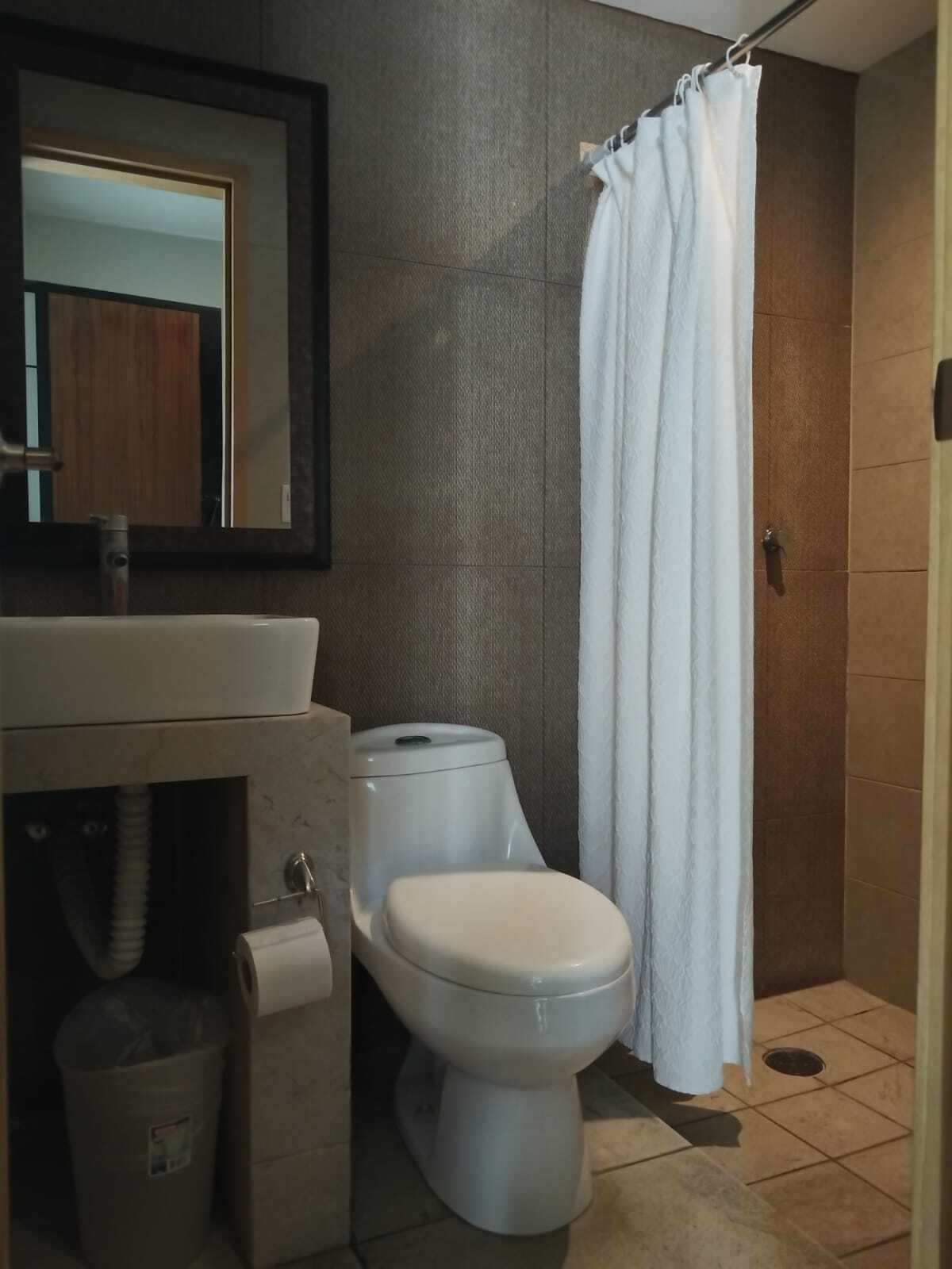 Rainfall showerhead, hair dryer, towels, soap