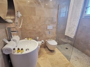 Shower, hair dryer, towels, soap - CARIBBEAN VACATION at LOS CORALES (Punta Cana)