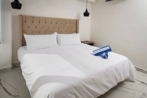 1 bedroom, iron/ironing board, WiFi, bed sheets - Modern Apartment Pool, BBQ, and Prime Location (Cancún)