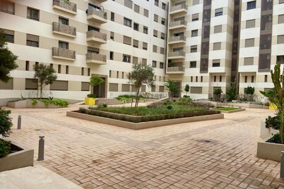 Fully equipped modern apartment in quiet residence, Near CMN airport
