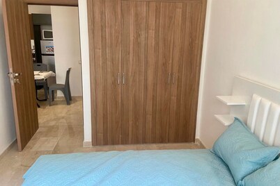 Fully equipped modern apartment in quiet residence, Near CMN airport