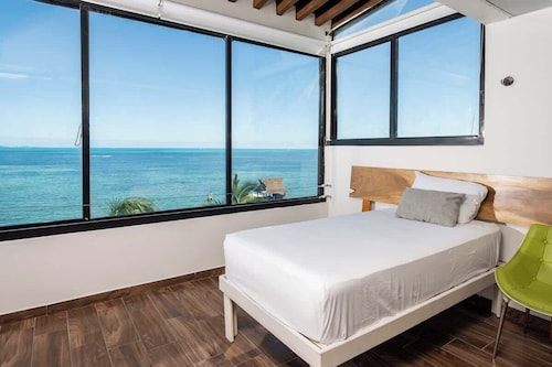 Stunning Oceanfront Condo in Puerto Juarez