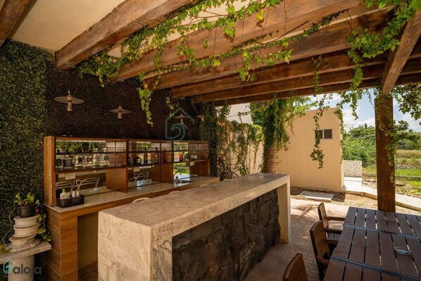 Bar (en el alojamiento)