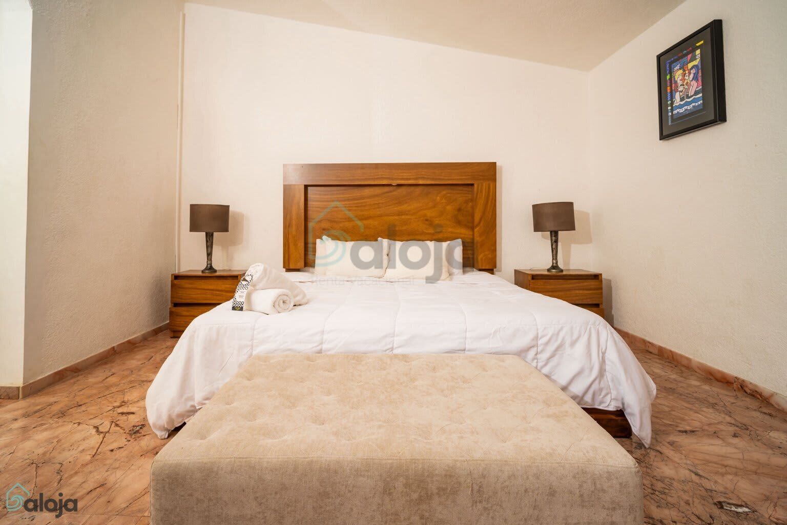 1 soverom, skrivebord, strykejern/-brett og wi-fi