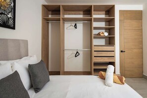 3 Schlafzimmer, BĂŒgeleisen/BĂŒgelbrett, WLAN, BettwĂ€sche