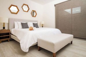 3 bedrooms, iron/ironing board, WiFi, bed sheets - Magnificent with Spacious Comfort (Cancún)