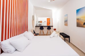 Bügeleisen/Bügelbrett, WLAN, Bettwäsche