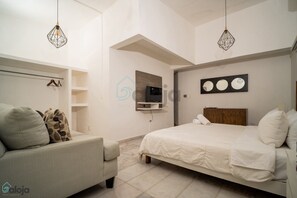 5 quartos, escrivaninha, ferros/tábuas de passar roupa, Wi-Fi