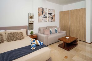 1 chambre, bureau, fer et planche à repasser, Wi-Fi